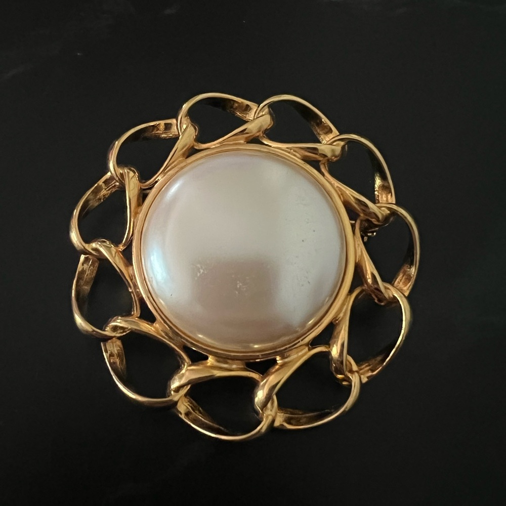 Vintage Signed Marvello Scarf Clip